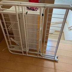 パイプベッドフレーム　ダブル、シングル２つの画像