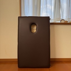 折りたたみマッサージベッドの画像