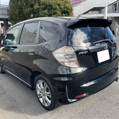 マニュアル6速🚗フィット RSの画像