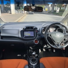 マニュアル6速🚗フィット RSの画像