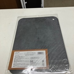 ☆値下げ☆K2412-797 貝印 ねこのやわらかまな板（黒） AP-5180 未使用品の画像