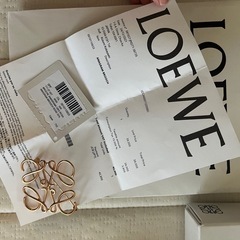 LOEWE ブローチ