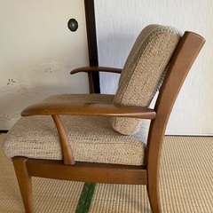 飛騨産業　キツツキソファーの画像