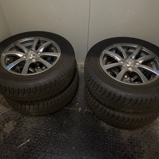 スタッドレスタイヤ 175/65/r14