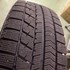 スタッドレスタイヤ 175/65/r14の画像