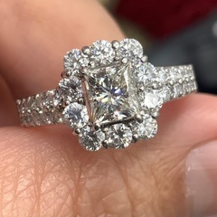 豪華 プリンセスカット ダイヤモンドリング 6.8g 約16号 0.747ct D1.09ct