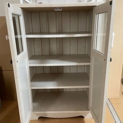食器棚、ニトリの画像