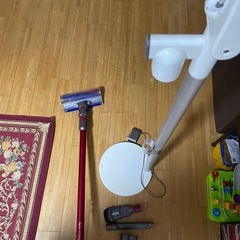 ★ジャンク　ダイソン スタンド　充電器　付き　Dyson V11 Fluffy★の画像