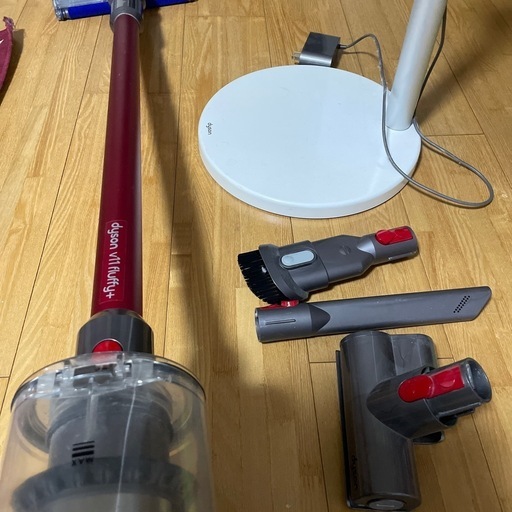 ★ジャンク　ダイソン スタンド　充電器　付き　Dyson V11 Fluffy★