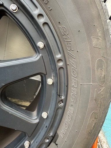 エクストリームJ　215/70R16 ノーマル・ナット付