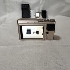 富士フイルム プレミアムコンパクトデジタルカメラ XF10  シャンパンゴールドの画像