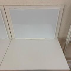 【学習塾で使用中】ホワイトボード付学習机チェアのセット
の画像