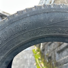 スタッドレス　タイヤの画像