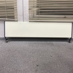 デスクスクリーン（デスクパネル）