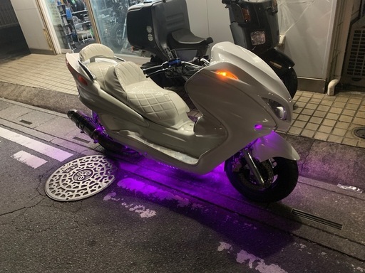 マジェスティ　Bluetooth スピーカー　LED カスタム　sg03j 草加市