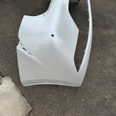 プリウス　60系　リアバンパーの画像