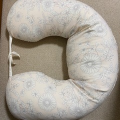 授乳クッション兼抱き枕