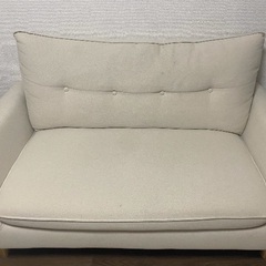 ニトリのソファ(クリーム色)