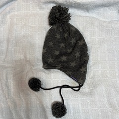 アディダス　ニット帽　54〜57センチ　アクリル100%　