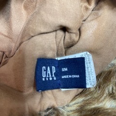 キッズ　GAP 防寒帽子　の画像