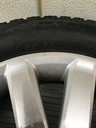 スタッドレスタイヤ　　155/65R14