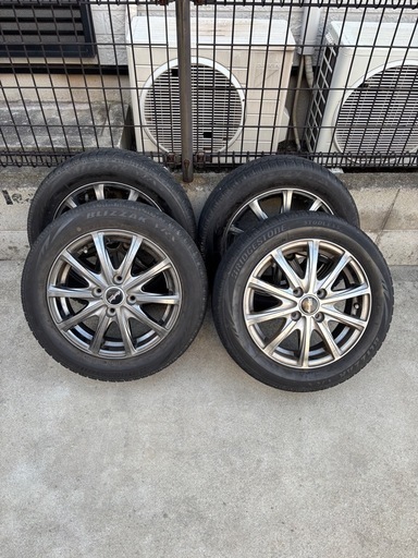 スタッドレスタイヤ