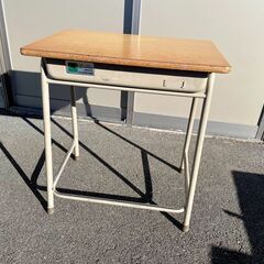 【那須町役場】学習机4号　テーブル　小学校　学習　物置　ガーデニ...