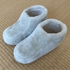 暖かいルームシューズ ボアブーツ 室内履き　レディス
