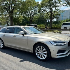 7月渡し★VOLVOボルボ V90最上級エステート 屋内駐車シャンパンゴールドの画像