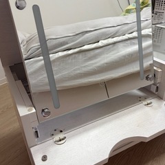値下げ中‼️LEDライト付きドレッサーテーブル の画像