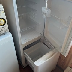 単身用の冷凍冷蔵庫　の画像