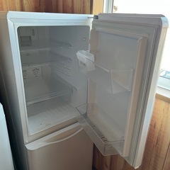 単身用の冷凍冷蔵庫　の画像