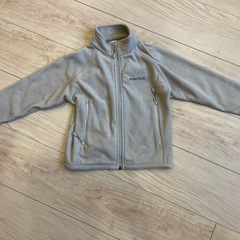 モンベル　フリース110サイズ