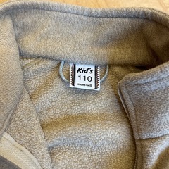 モンベル　フリース110サイズの画像
