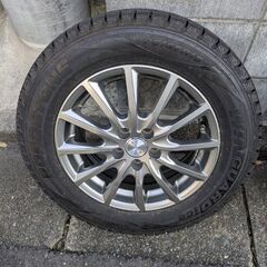 195/65R15スタッドレスタイヤ 4本 30プリウスに付けてました