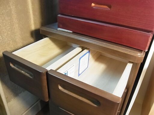 閉店セール中につき、通常特価9,878円より30％引の6,914円!　【27】木製　4段　チェスト　ミニチェスト　引き出し収納　電話台　マルヨシ民芸家具