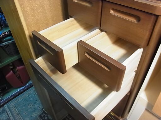 閉店セール中につき、通常特価9,878円より30％引の6,914円!　【27】木製　4段　チェスト　ミニチェスト　引き出し収納　電話台　マルヨシ民芸家具