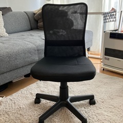 キャスター付き椅子　　　　デスクチェア
の画像