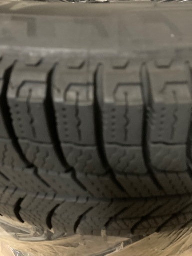 ハイエース　中古　スタッドレス　タイヤホイルセット