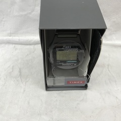 TIMEX×BEAMS/TW2U99000/デジタルウォッチ/BLK