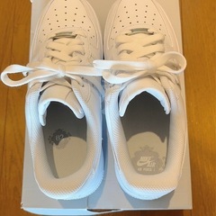 Nike Air Force 1 ホワイトの画像
