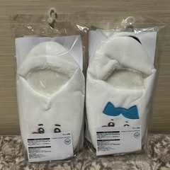 新品☆ちいかわルームシューズ&ぽかぽかルームソックス【23〜25㎝】の画像