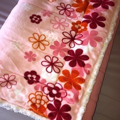 正方形こたつ掛け布団　隙間の出来ないデザインの画像