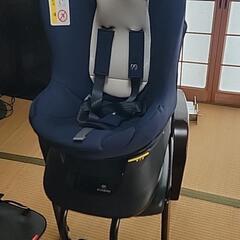 エールべべ チャイルドシート
