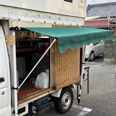 キャブオーバー　キッチンカーの画像