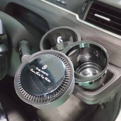 【在庫処分】(新品未使用品)空気清浄機 カップホルダー付き 車載 除菌 消臭 車空気清浄機 韓国製の画像