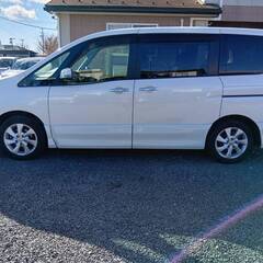 ☆決算セール開催中☆【車検2年付き☆コミコミ33万5000円】平成24年　ニッサン　セレナ　ハイウェイスター　8人乗り　2WD　パールホワイト　走行距離142,000㎞　両側スライドドア・ナビ・バックカメラ・ETCの画像