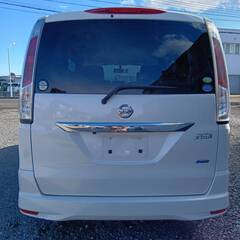 ☆決算セール開催中☆【車検2年付き☆コミコミ33万5000円】平成24年　ニッサン　セレナ　ハイウェイスター　8人乗り　2WD　パールホワイト　走行距離142,000㎞　両側スライドドア・ナビ・バックカメラ・ETCの画像