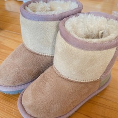 キッズ　ムートンブーツ　新品
