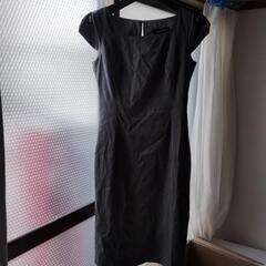 灰色ジャンパースカート